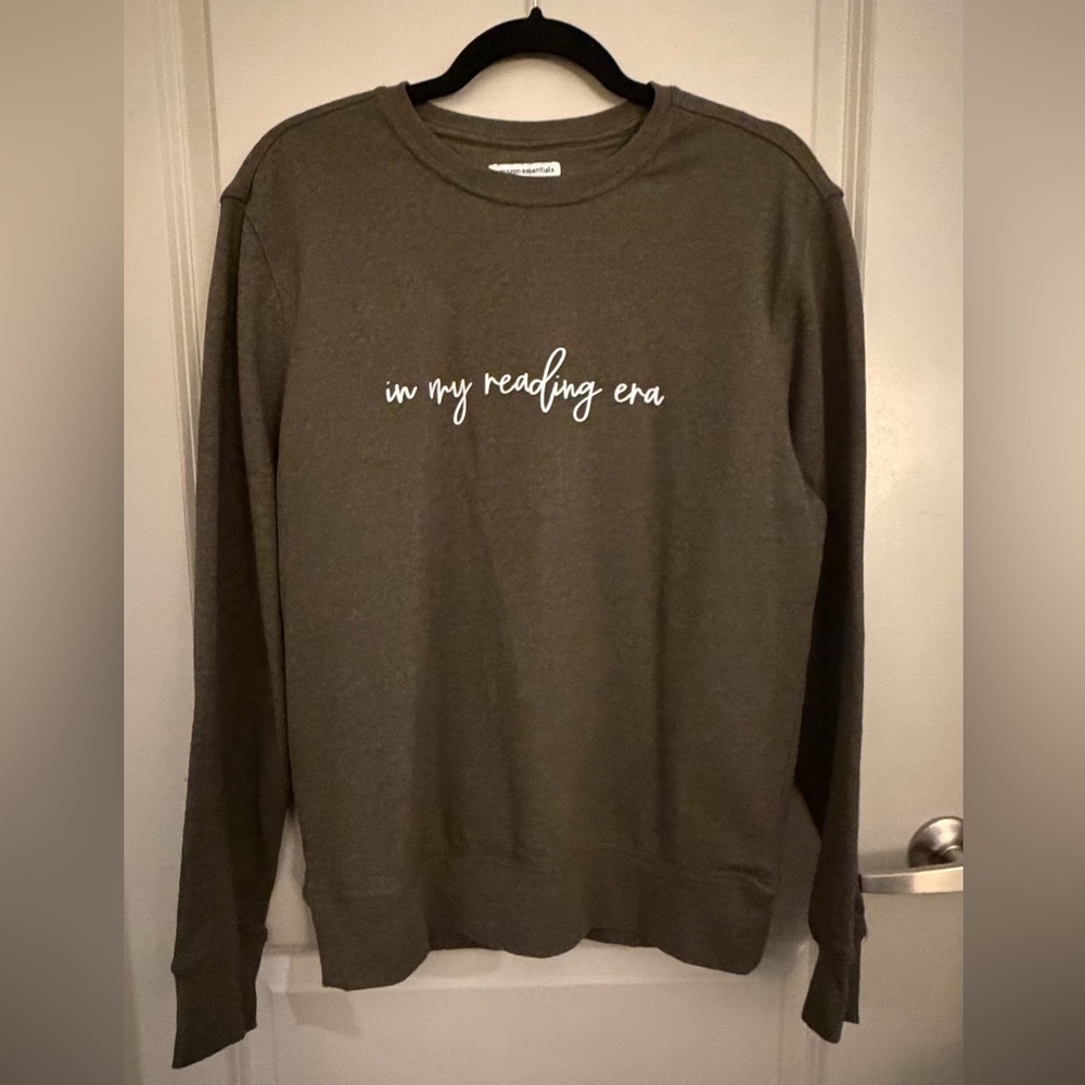 ‘In My Reading Era’ Olive Green Sweatshirt | Size Medium